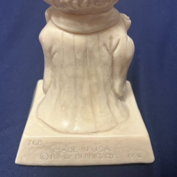 VTG "World's Greatest Student" Statue Cap Gown Diploma Plate Book 1976 - Picture 12 of 12